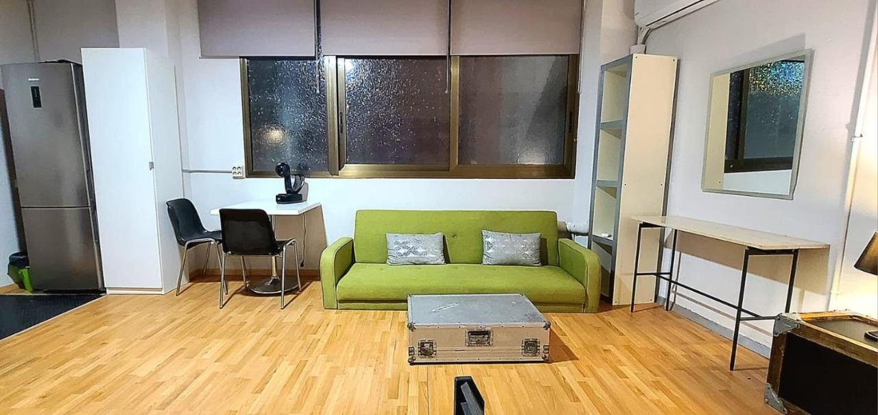 Great Sleep Loft Apartment Barcelona Bagian luar foto